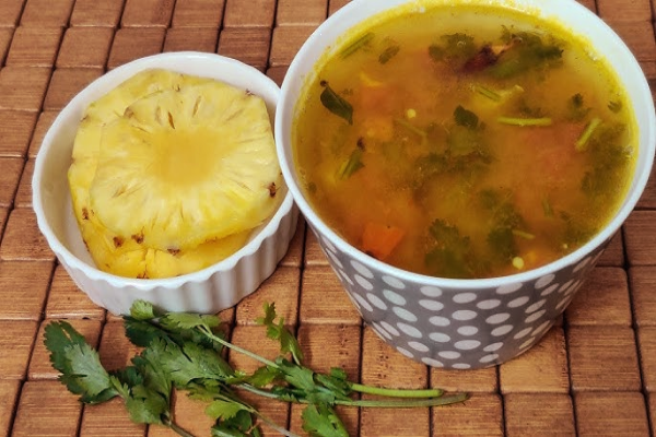 மழைக்கால சளி இருமலை அடித்து விரட்டும் ரசம் - இந்த பழம் சேர்த்து செய்ங்க | Annachi Pineapple Rasam Avoid Rain Time Disease மழைக்கால சளி இருமலை அடித்து விரட்டும் ரசம் - இந்த பழம் சேர்த்து செய்ங்க | Annachi Pineapple Rasam Avoid Rain Time Disease