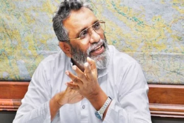 ஆர்ப்பாட்டக்காரர்கள் மீது தாக்குதல் நடத்தியவர்களையும் கைது செய்யுங்கள்! மஹிந்த