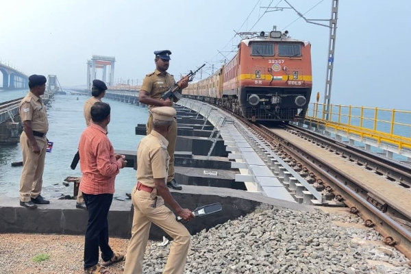 டெல்லி வெடிப்பு சம்பவ எதிரொலி! தமிழகத்தில் பலப்படுத்தப்பட்ட பாதுகாப்பு | Delhi Car Explosion Security Beefed Rameswaram