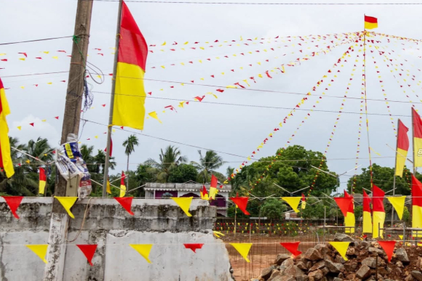 கொட்டும் மழையிலும் மாவீரர்களின் நினைவேந்தல்; கண்ணீரில் நனையும் துயிலுமில்லங்கள் | Commemoration Of Heroes Despite Pouring Rain கொட்டும் மழையிலும் மாவீரர்களின் நினைவேந்தல்; கண்ணீரில் நனையும் துயிலுமில்லங்கள் | Commemoration Of Heroes Despite Pouring Rain