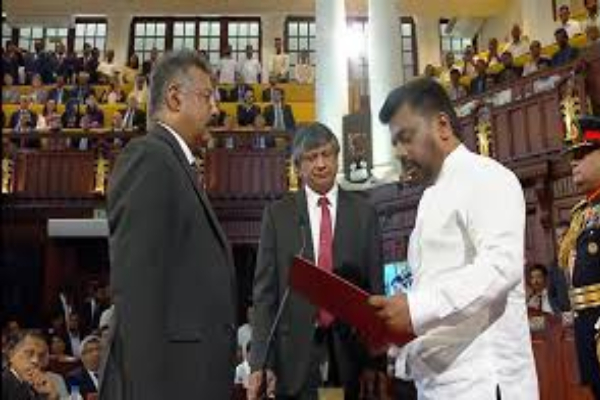 நிறைவேற்று அதிகாரம் ஒழிப்பு : வாய் திறக்காத அனுரகுமார திசாநாயக்க | Anura Not Spoken Out Abolition Of Executive Power