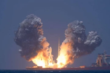 චීනය මුහුද මැදින් අභ්‍යවකාශයට යැවූ Gravity-1 රොකට්ටුව - අලුත්ම තාක්ෂණයෙන් ලෝකයම කළඹයි