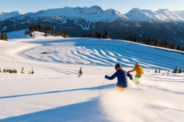 கனடாவில் பனிச்சறுக்கு விளையாட்டில் ஈடுபட்ட பெண் விழுந்து மரணம்