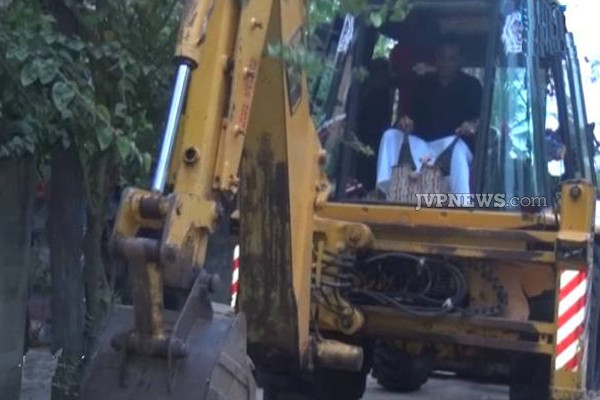 வாழைச்சேனையில் மக்களுக்காக வியாழேந்திரனால் ஆரம்பிக்கப்பட்ட நடவடிக்கை! | Installation Water Pipe Valaichchenai Has Started