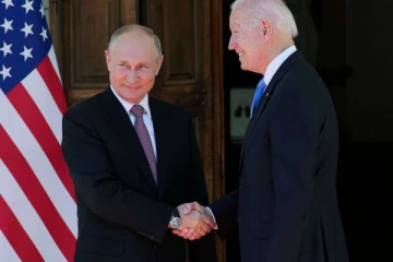 பைடன்-புடின் சந்திப்பு நடக்கும் இடத்தின் நுழைவு வாயில் முன் சலசலப்பு! வெளியான வீடியோ