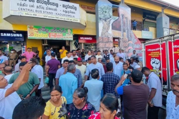 பயங்கரவாத தடைச் சட்டத்திற்கு எதிரான கையெழுத்து வேட்டை - பொலநறுவையில் முன்னெடுப்பு (படங்கள்)