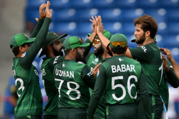 ஆட்டத்தின் போக்கை மாற்றிய ஓவர்.. இங்கிலாந்து வெற்றியால் பாகிஸ்தானுக்கு கிடைத்த வாய்ப்பு | Pakistan Chance For Semii Final After Eng Beat Nz ஆட்டத்தின் போக்கை மாற்றிய ஓவர்.. இங்கிலாந்து வெற்றியால் பாகிஸ்தானுக்கு கிடைத்த வாய்ப்பு | Pakistan Chance For Semii Final After Eng Beat Nz