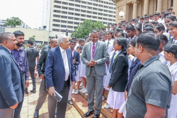 ஜனாதிபதியிடம் மாணவர்கள் விடுத்த கோரிக்கை! உடனடியாக அதிகாரிகளுக்கு விடுக்கப்பட்ட பணிப்புரை