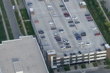 வாகன தரிப்பிடங்களில் பெருந்தொகை பணத்தை செலவிட்ட பெண்