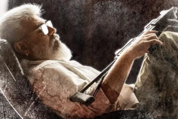 அஜித்தின் துணிவு படப்பிடிப்பில் இருந்து வெளிவந்த புகைப்படங்கள்.. போலீஸ் கெட்டப்பில் அசத்தும் நடிகர்