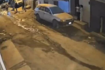 பெருவில் ஏற்பட்ட சக்திவாய்ந்த நிலநடுகத்தின் அதிர்ச்சி வீடியோக்கள்!