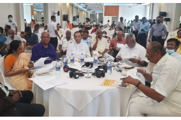 யாழில் கரு தலைமையில் ஒரே மேசையில் அரசியல் பிரமுகர்கள் ஒன்றிணைவு