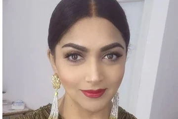 அதுக்கு நீயா பணம் கொடுத்த...அசிங்கமா இருக்கு! வெளுத்து வாங்கிய குஷ்பு