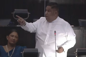 "නාමල්ව රිමාන්ඩ් කරලා ආණ්ඩුවම 12 වෙනිදා රැළියට සපෝට් එක දෙනවා" - චාමර සම්පත්