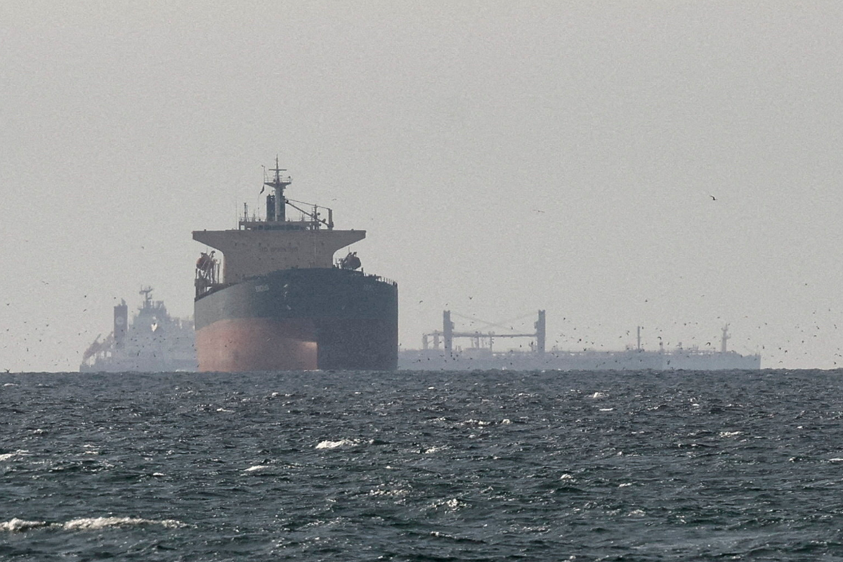 ஹோர்மூஸ் ஜலசந்தியை திறப்பது தொடர்பில் 35 நாடுகளுடன் பேச்சுவார்த்தை: பிரான்ஸ் தகவல் | Approached 35 Countries Over Future Hormuz Mission