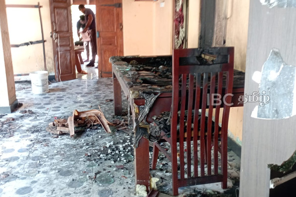 யாழில் வன்முறைச்சம்பவம் -இரண்டு இளைஞர்கள் கைது | Two Youth Arrest In Jaffna