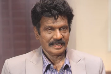 பிரபல நடிகையை கண் வைத்து தூக்கிய கவுண்டமணி