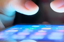 இலங்கையில் சமூக வலைத்தளங்கள், தொலைபேசிகள் பயன்படுத்துவோருக்கு எச்சரிக்கை