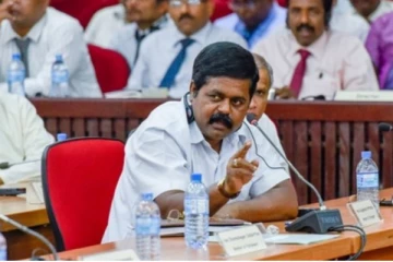 சிதறடிக்கப்படுமா கூட்டமைப்பு - பங்காளிகளைத் தோற்கடிக்கும் சிறீதரனின் சதி; பூதாகார சர்ச்சை!