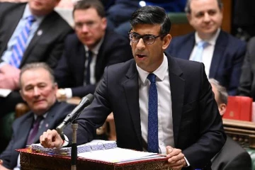 இடைத்தேர்தலில் மரண அடி வாங்கிய ரிஷி சுனக் அரசாங்கம்... வரலாற்று வெற்றிகளைக் கைப்பற்றிய எதிர்க்கட்சிகள்