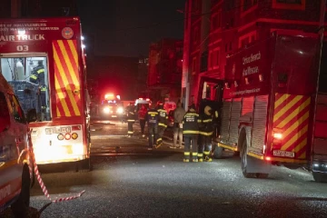 தென்னாப்பிரிக்கா தீவிபத்தில் 74 பேர் பலி