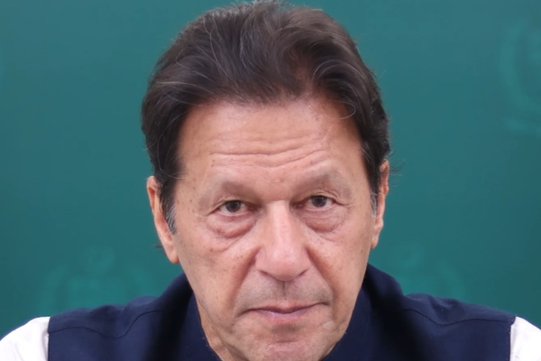 இம்ரான் கான் உயிருடன் உள்ளாரா? சமூக வலைதளங்களில் பரவும் அதிர்ச்சி புகைப்படங்கள் | Imran Khan Shocking Photos Circulatin Social Media இம்ரான் கான் உயிருடன் உள்ளாரா? சமூக வலைதளங்களில் பரவும் அதிர்ச்சி புகைப்படங்கள் | Imran Khan Shocking Photos Circulatin Social Media