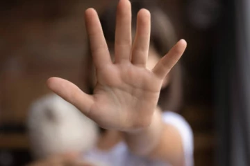 9 வயது சிறுமியிடம் பாலியல் சேட்டைவிட்ட மட்டக்களப்பு முதியவர்