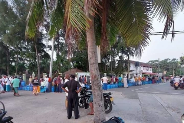 நீண்ட தூரம் எரிவாயு, எரிபொருளுக்கான வரிசை : மக்கள் விசனம்  (Video)