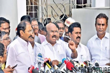 ஓபிஎஸ், பீகார், ஒடிசா என்று எங்கு போனாலும் அதை பற்றி கவலையில்லை - ஜெயக்குமார் விமர்சனம்