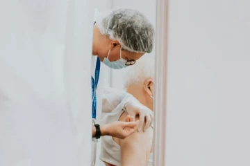 217 முறை கொவிட் தடுப்பு ஊசி போட்ட நபர்!