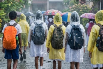 වැසි නිසා පාසල් වහනවාද? තීරණය ගැන අධ්‍යාපන අමාත්‍යාංශයෙන් විශේෂ දැනුම්දීමක්