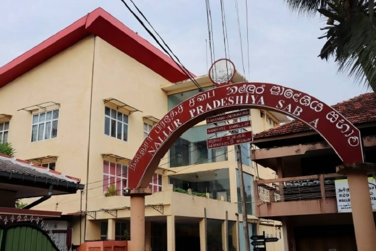 யாழ்ப்பாணத்தில் அனுமதியின்றி கட்டிடம் ; உரிமையாளருக்கு ரூ.30,000 அபராதம் | Building Permission Jaffna Owner Fined Rs 30 000