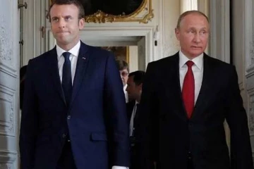 புடினுக்கு வழங்கப்பட்ட உயரிய விருதை பறிக்க பிரான்ஸ் திட்டம்