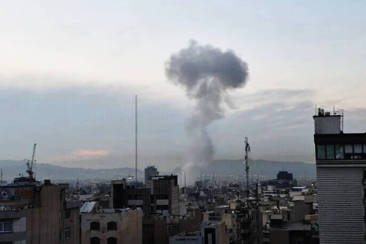குவைத் மீது சரமாரி தாக்குதல் நடத்திய ஈரான்...! | Iran Irgc Launches Drone Attacks On Kuwait