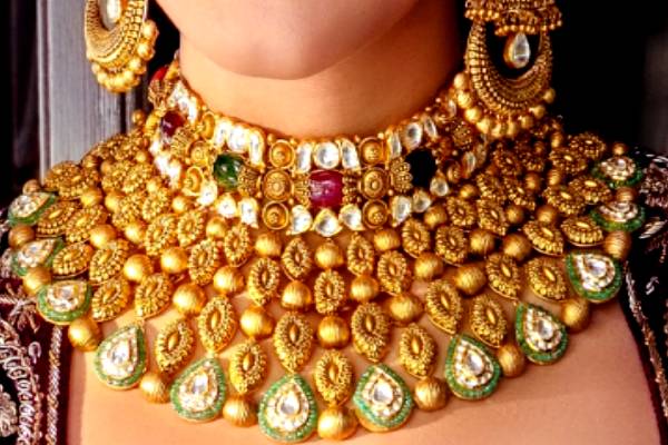 Today Gold rate: வரலாறு காணாத உச்சத்தில் தங்கம் விலை- சவரன் எவ்வளவு தெரியுமா? | Today Gold Rate In Sri Lanka And India Sep 1St