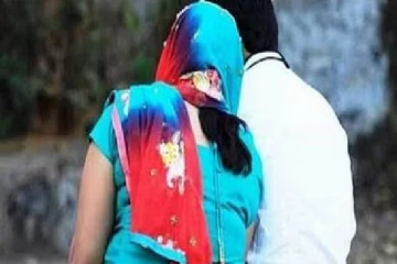 10 ஆம் வகுப்பு மாணவனை திருமணம் செய்து கொள்ள வற்புறுத்திய 2 பிள்ளைகளின் தாய்