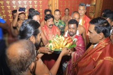 யாழ். நயினை நாகபூஷணி அம்மன் ஆலயத்தில் ஜனாதிபதி அனுரவின் வழிபாடு