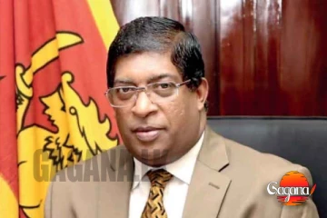 රවී කරුණානායක සුපර් හීරෝ කෙනෙක් වෙන්නයි යන්නේ - One Man ෂෝ එකක්