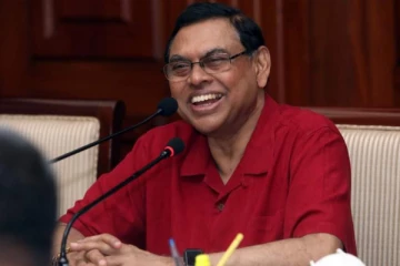 இலங்கை வந்தடைந்த பசில் - எரிபொருள் விலை குறைப்பு?