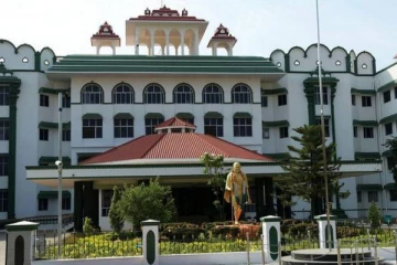 தமிழகத்தில் சமஸ்கிருத கல்வெட்டியாளருக்கு என்ன வேலை? - உயர்நீதிமன்றம் சரமாரி கேள்வி