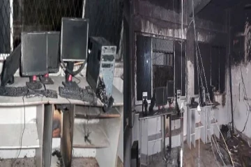 அதிபரின் அலுவலகம் மற்றும் கணினி ஆய்வுக் கூடத்தை தீயிட்ட மாணவர்கள்