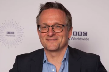 கிரேக்க தீவு ஒன்றில் காணாமல் போன இங்கிலாந்தின் முன்னணி ஒளிபரப்பாளர்