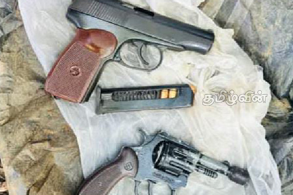 மட்டக்களப்பில் வெளிநாட்டு கைத்துப்பாக்கி மீட்பு : விசாரணைகள் தீவிரம் | Foreign Handgun Recovered In Batticaloa மட்டக்களப்பில் வெளிநாட்டு கைத்துப்பாக்கி மீட்பு : விசாரணைகள் தீவிரம் | Foreign Handgun Recovered In Batticaloa