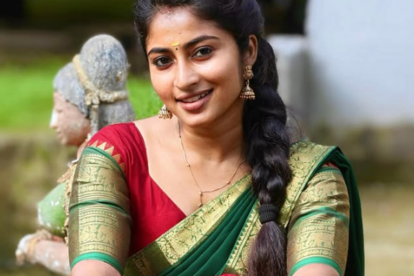 வீரா சீரியல் நடிகையின் கூந்தல் ரகசியம் என்ன தெரியுமா? | Veera Serial Actress Vaishnavi Arulmozhi Hair Care