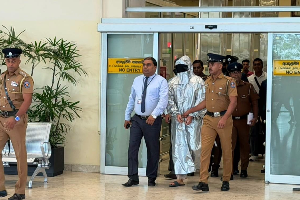 கணேமுல்ல சஞ்சீவ கொலை சதியின் முக்கிய சந்தேகநபர் பலத்த பாதுகாப்புடன் நாட்டுக்கு | Summitpura Chatu Brought Back To Sri Lanka Today