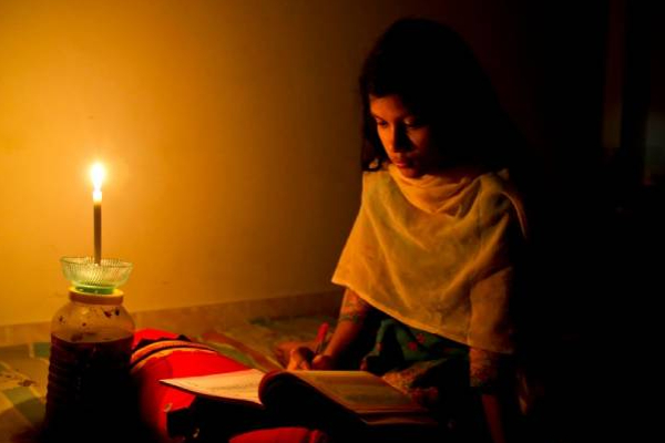 இலங்கையில் உத்தரவை மீறி அமுல்ப்படுத்தப்பட்ட மின்வெட்டு! | Power Cut Sri Lanka In Violation Of The Order
