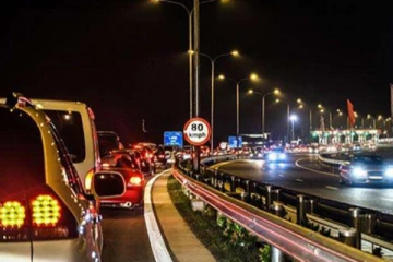 ஒரே நாளில் 61 மில்லியன் ரூபாய் வருமானம்