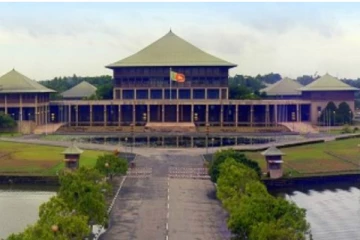 හදිසි නීතිය පාර්ලිමේන්තුවේදී වැඩි ඡන්දයෙන් සම්මත වෙයි..