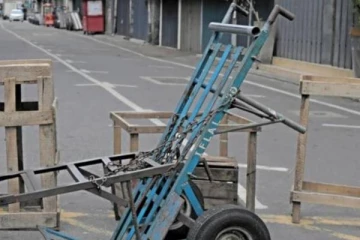 திருகோணமலை மாவட்டத்தில் முடங்கிய வியாபார நிலையங்கள்