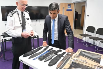 பிரித்தானியாவில் ஜாம்பி கத்திகளுக்கு தடை... மகனை இழந்த இந்திய வம்சாவளித்தாயின் கோரிக்கை ஏற்கப்பட்டது